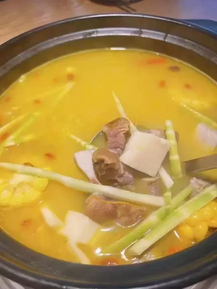 Khi chọn gia vị lẩu, loại nào tốt hơn: dạng khối, dạng súp hay dạng bột?