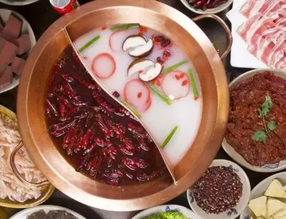 Khi chọn gia vị lẩu, loại nào tốt hơn: dạng khối, dạng súp hay dạng bột?